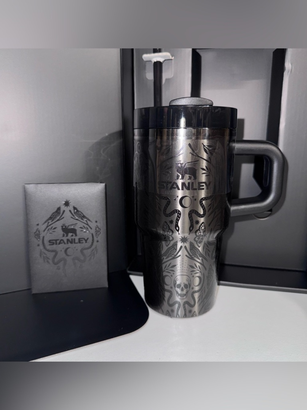 Stanley 20oz Tumbler - Deadly Damask - 2025 Halloween Release - NWT 💀 🐦‍⬛